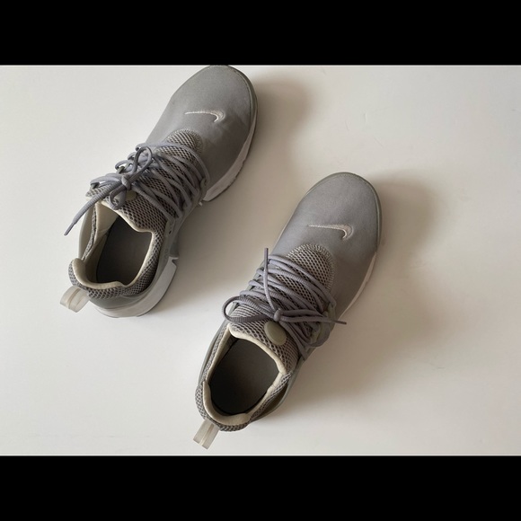 Nike Air Presto gray and white - Picture 2 of 10